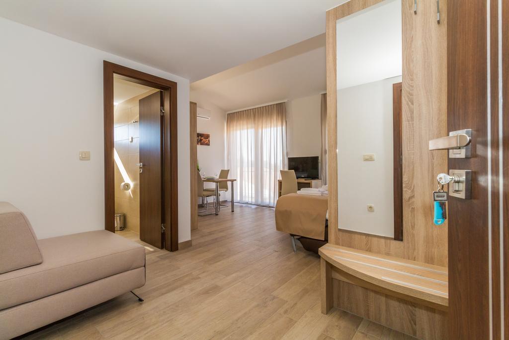 Villa Astoria 비오그라드나모루 외부 사진