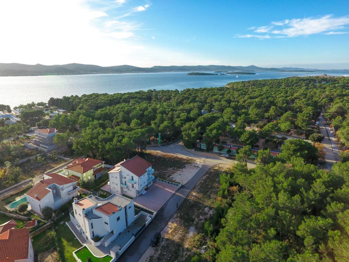 Villa Astoria 비오그라드나모루 외부 사진